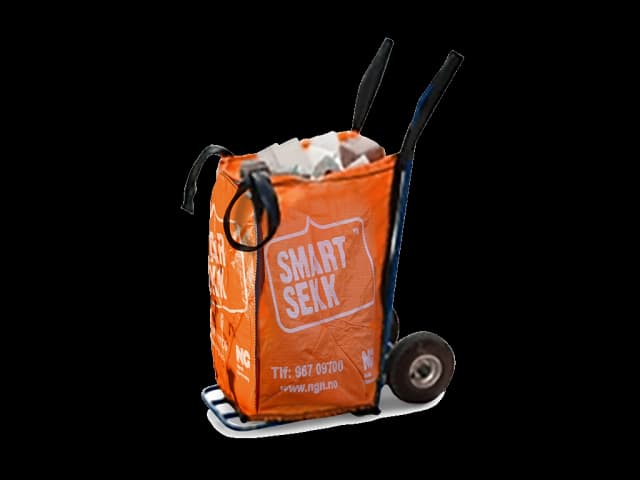 Oransje sekk på 150 liter som kan fraktes på tralle for blandet avfall eller kildesortering. Foto.