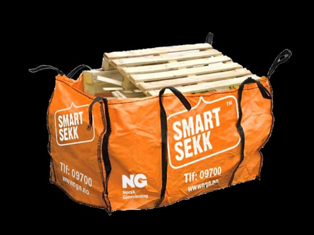 Oransje sekk på 2 100 liter for blandet avfall eller kildesortering. Foto.