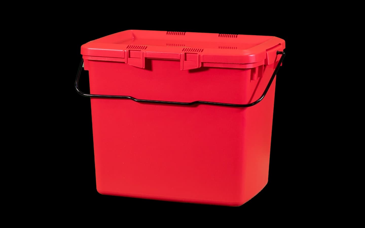 Rød plastboks for avfall. Foto.