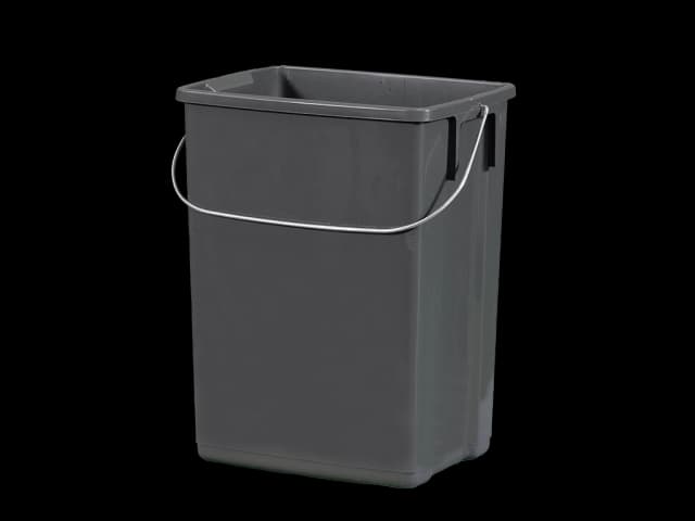 Grå plastbøtte for avfall. Foto.