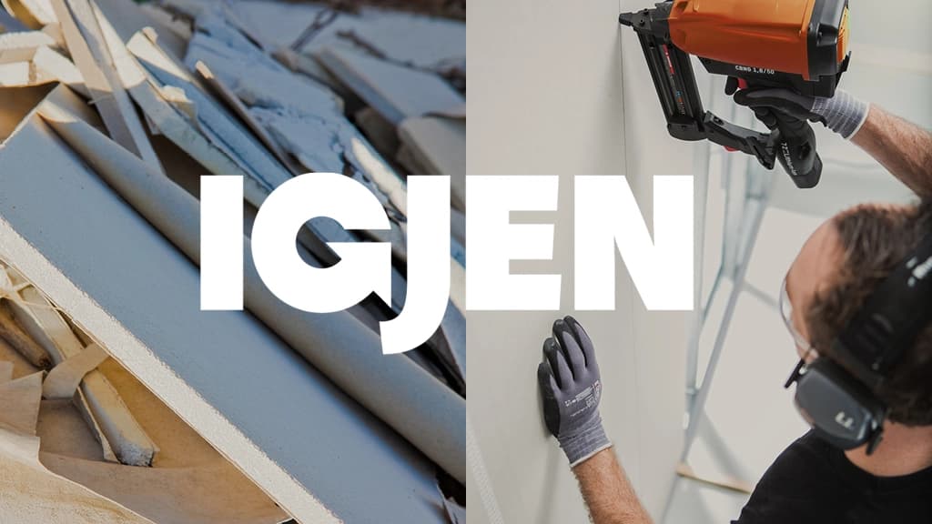 Gips og montering av gipsplater med teksten "igjen" på. Fotomontasje.