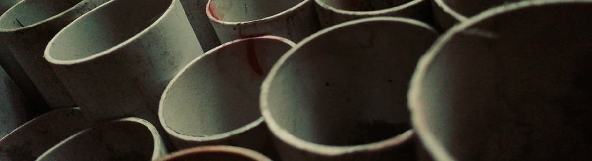 Rør som er farlig avfall. Foto.